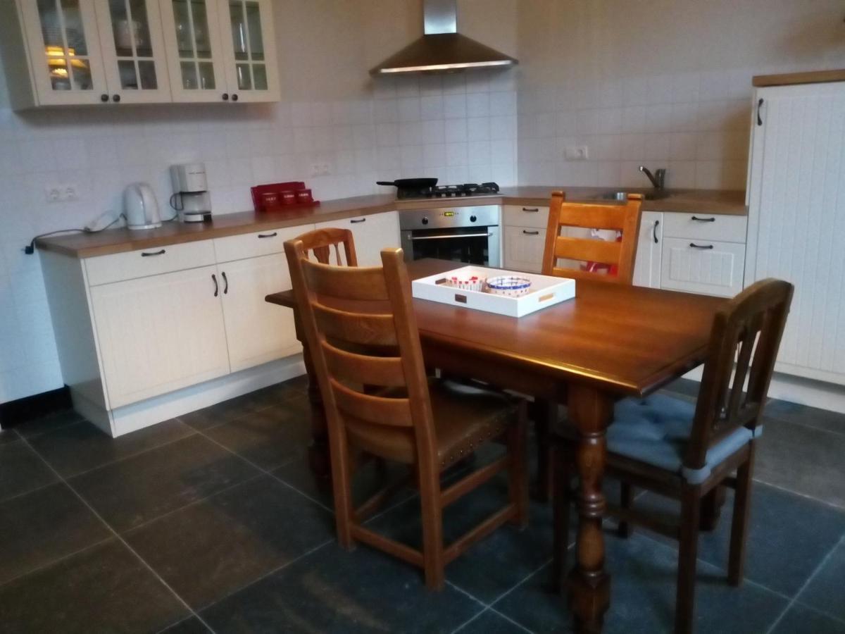 Vakantiehuis In Het Voorhuis Dommelen Exteriör bild
