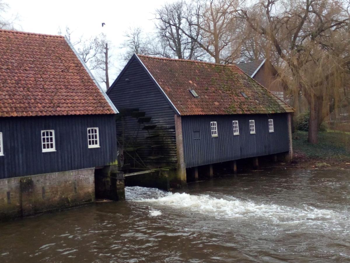 Vakantiehuis In Het Voorhuis Dommelen Exteriör bild